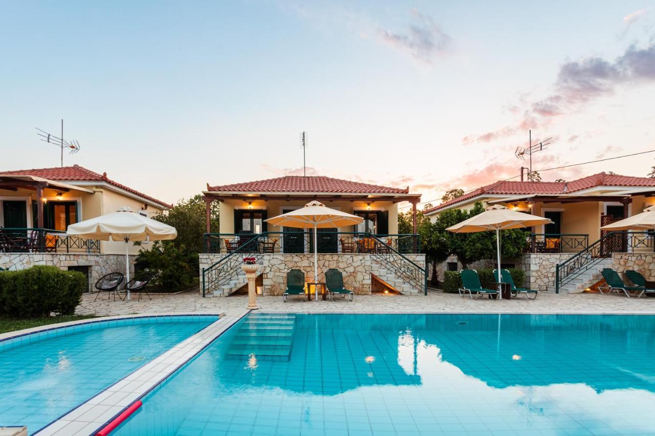 Dukes Poolside Houses Parálion Ástros Exteriör bild