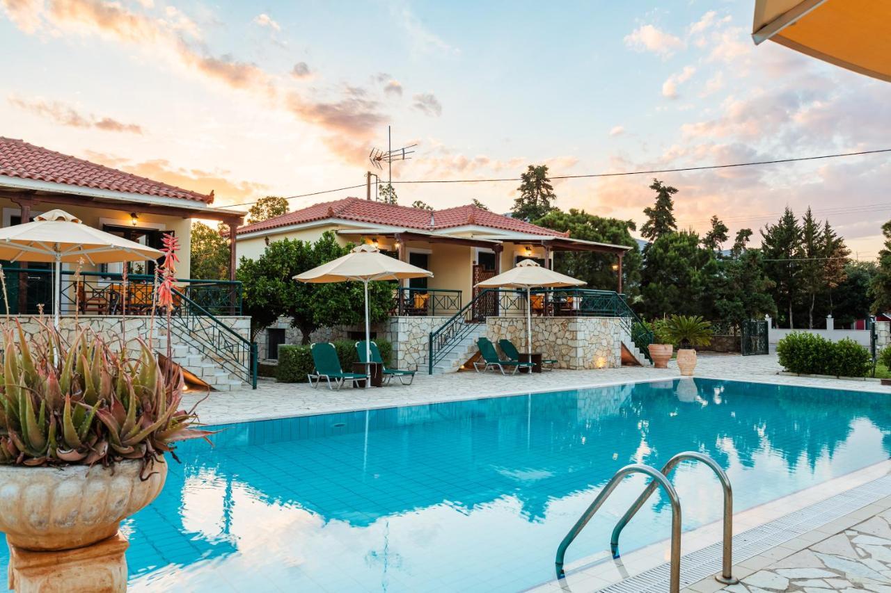 Dukes Poolside Houses Parálion Ástros Exteriör bild